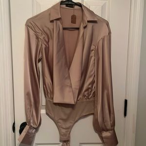 Deep plunge bodysuit top. New, never worn